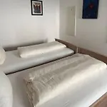Haus Plager Апартаменты Ландау-ан-дер-Изар